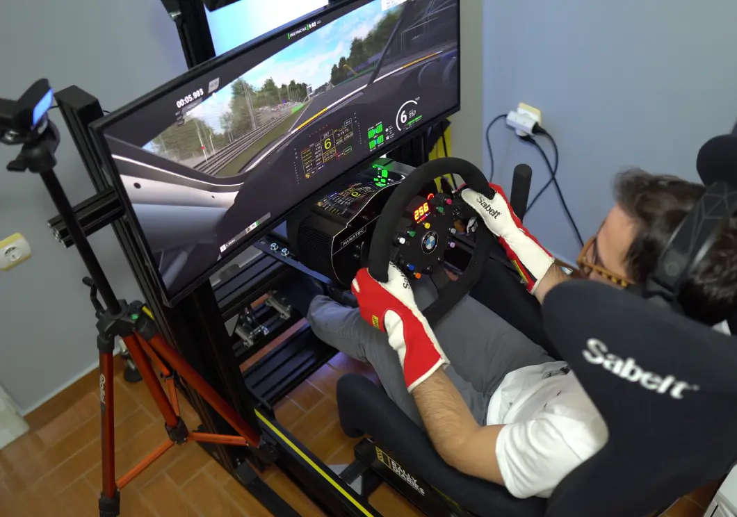 Bratsaki simracing.